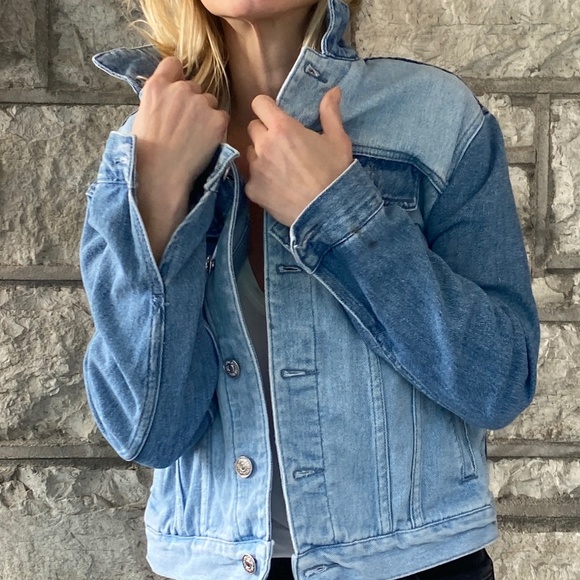 PacSun Two-Tone Trucker Jean Jacket. - Picture 4 of 9